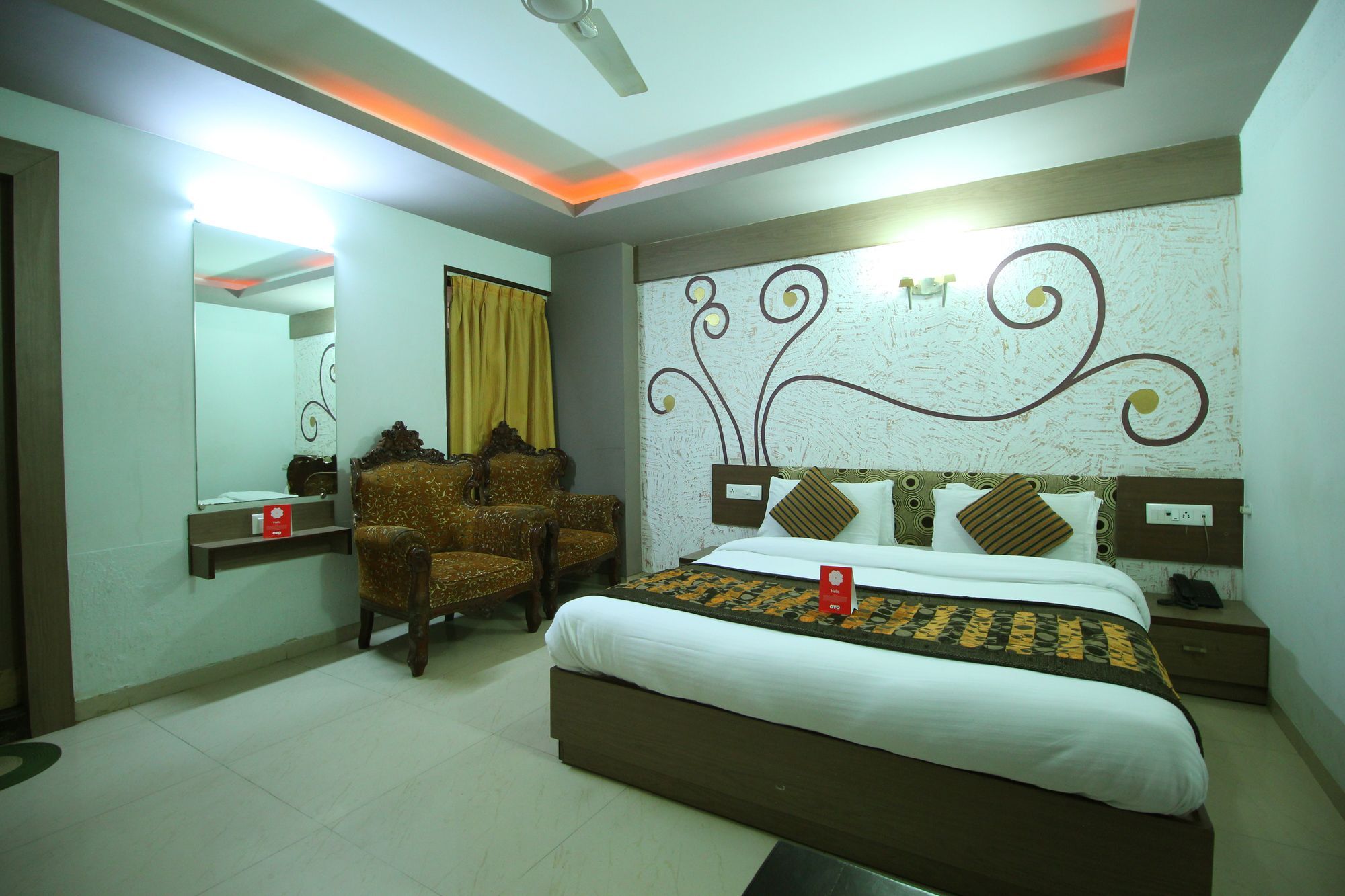 Oyo 4161 Hotel Shailly Inn Ahmedabad Esterno foto