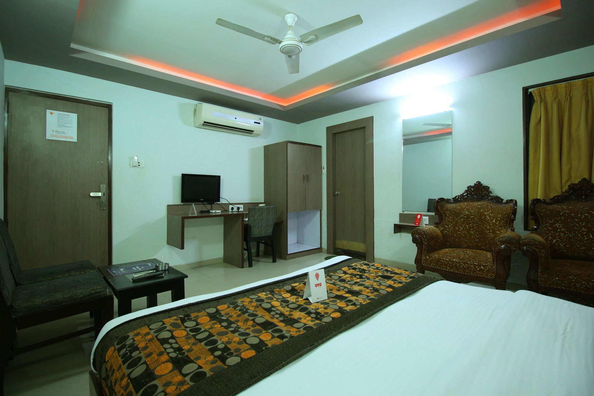 Oyo 4161 Hotel Shailly Inn Ahmedabad Esterno foto