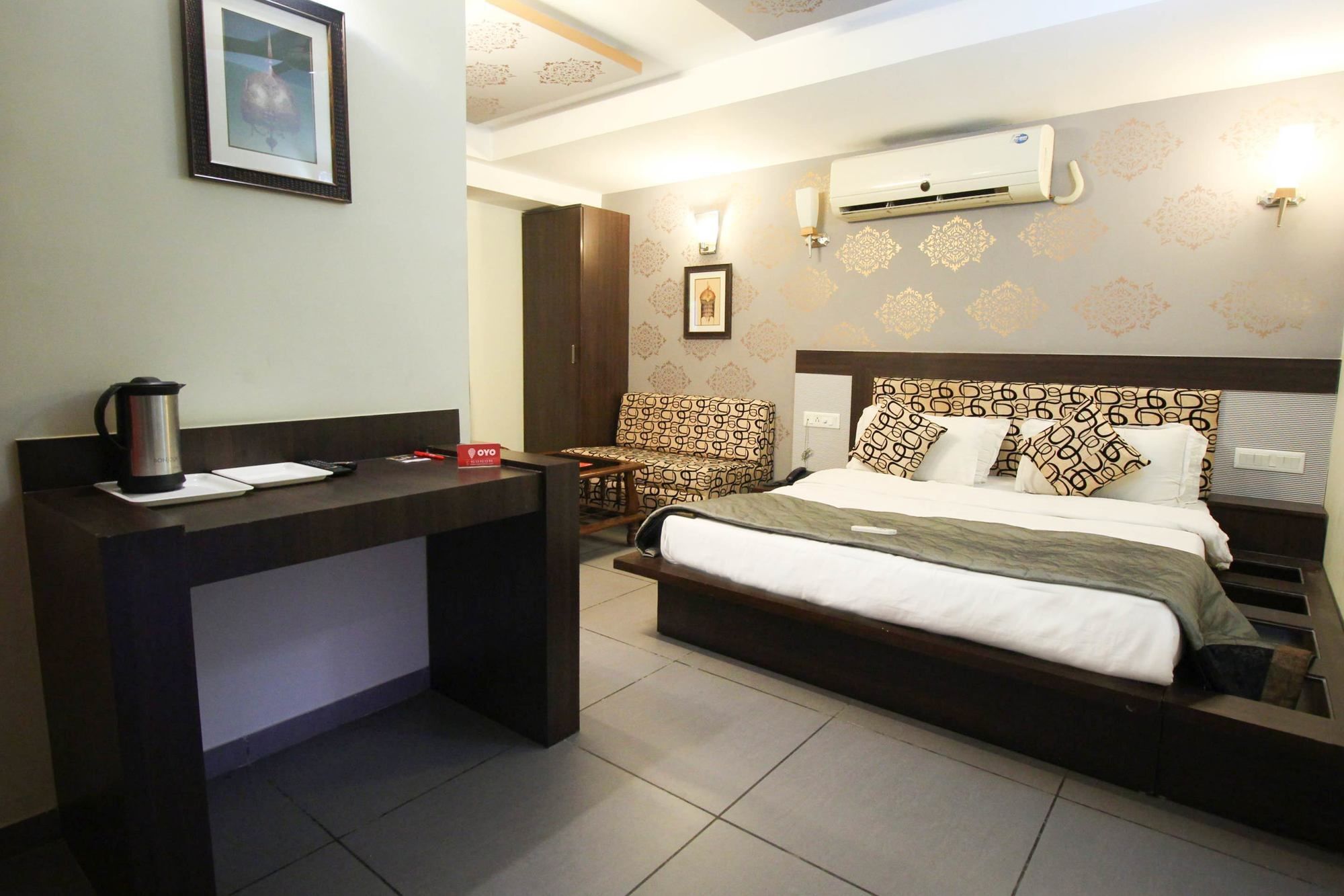 Oyo 4161 Hotel Shailly Inn Ahmedabad Esterno foto